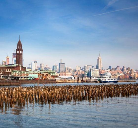 Chic Penthouse 15 Minutes From Nyc - Bus Stop At Doorstep Hoboken Exteriör bild