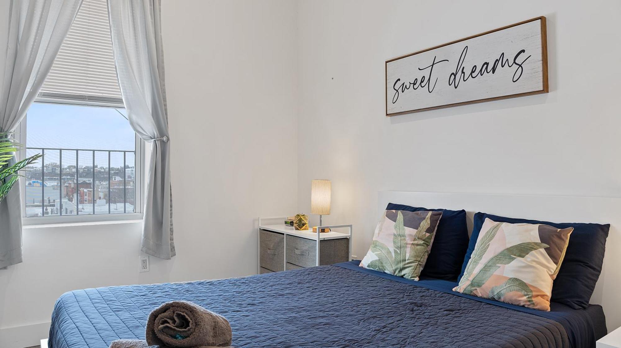 Chic Penthouse 15 Minutes From Nyc - Bus Stop At Doorstep Hoboken Exteriör bild