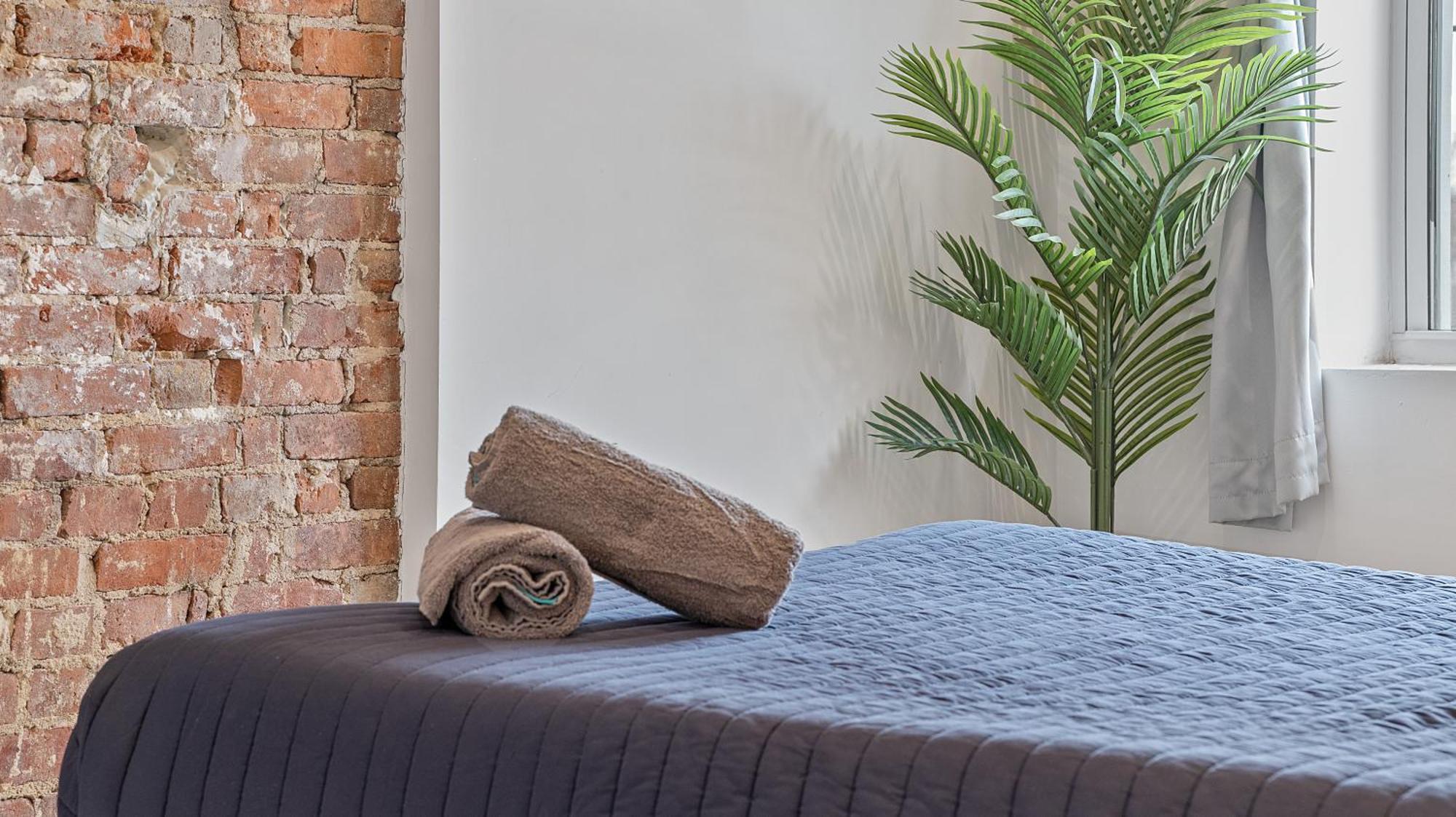 Chic Penthouse 15 Minutes From Nyc - Bus Stop At Doorstep Hoboken Exteriör bild