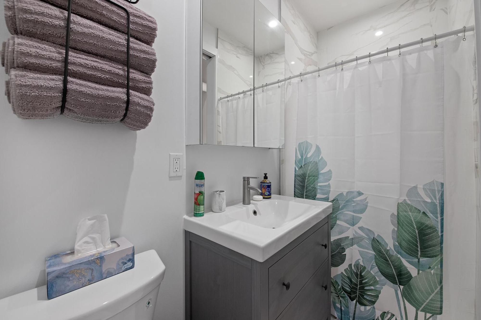 Chic Penthouse 15 Minutes From Nyc - Bus Stop At Doorstep Hoboken Exteriör bild